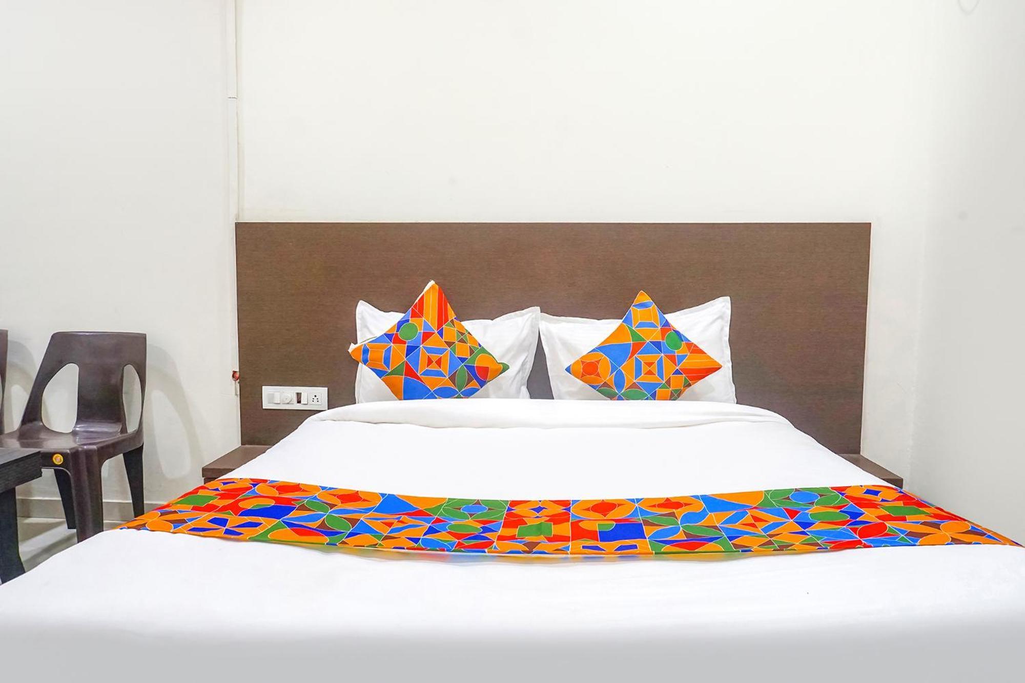 Fabhotel Om Sai - Nr Nashik Railway Station Zewnętrze zdjęcie