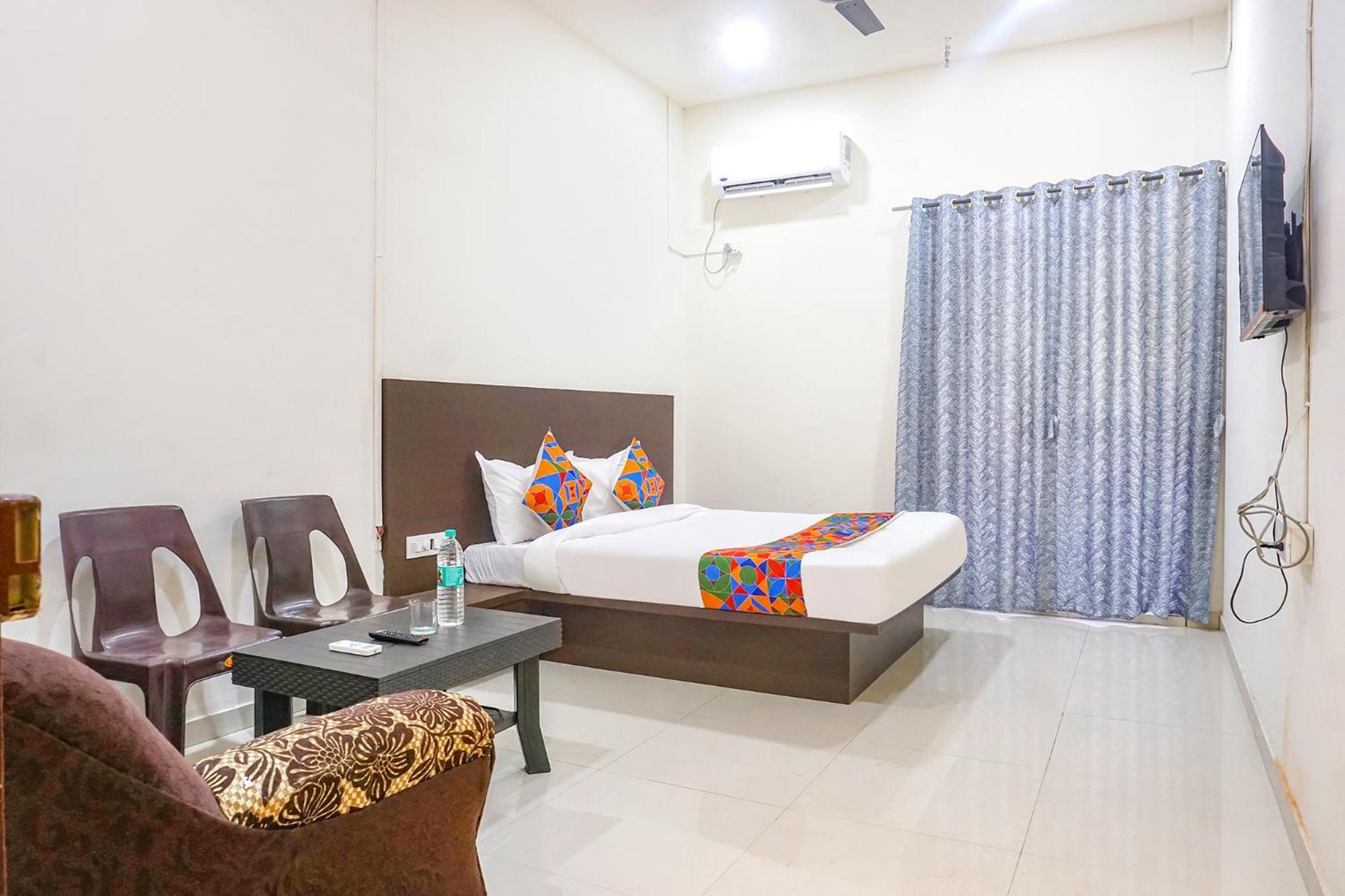 Fabhotel Om Sai - Nr Nashik Railway Station Zewnętrze zdjęcie