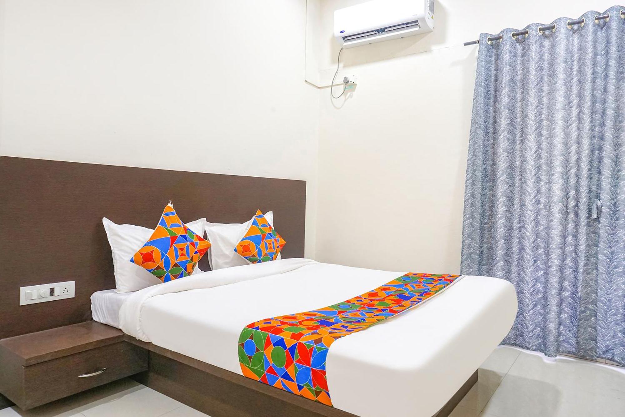 Fabhotel Om Sai - Nr Nashik Railway Station Zewnętrze zdjęcie